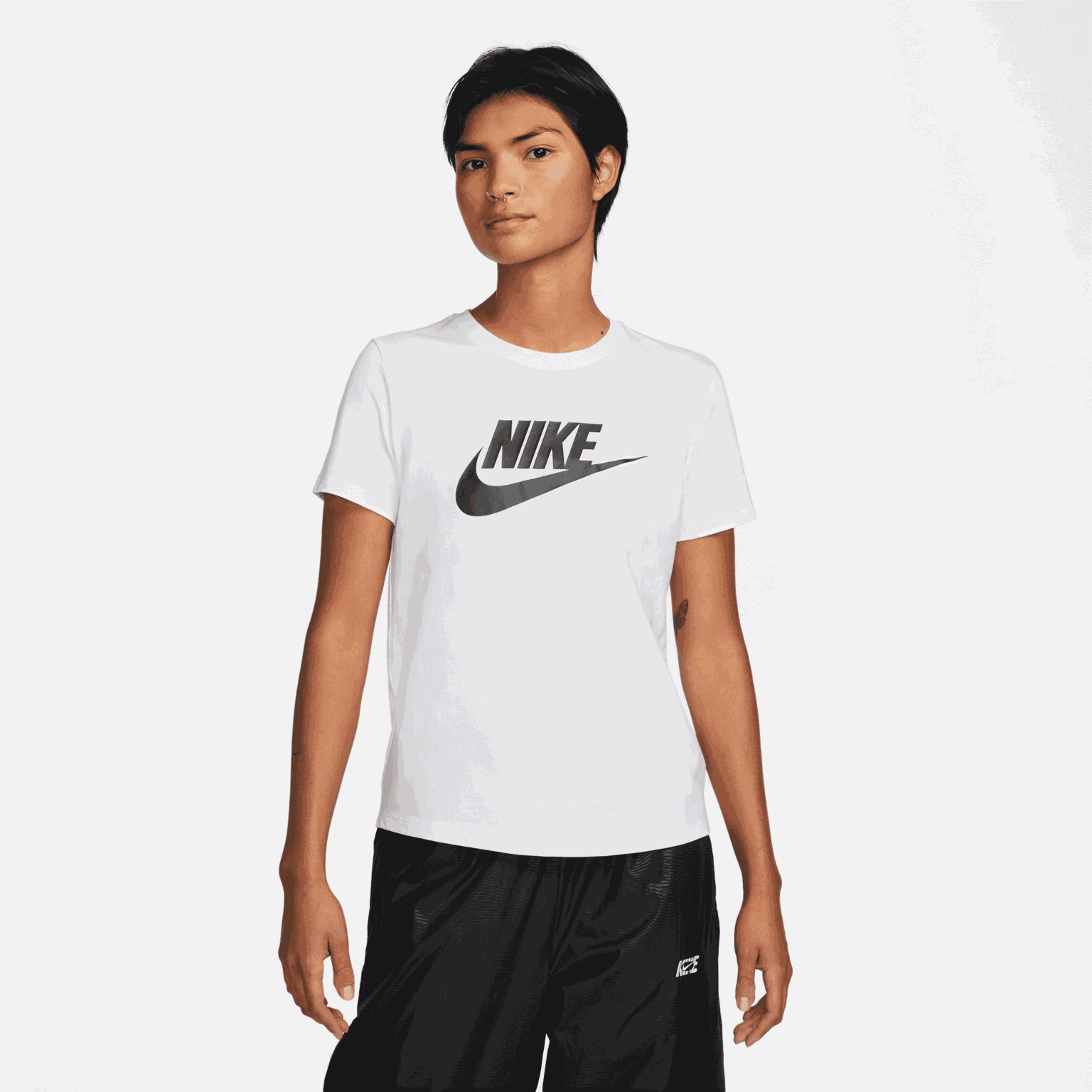 Sportswear Essential Icon Futura Tee, t-skjorte dame - full image 1