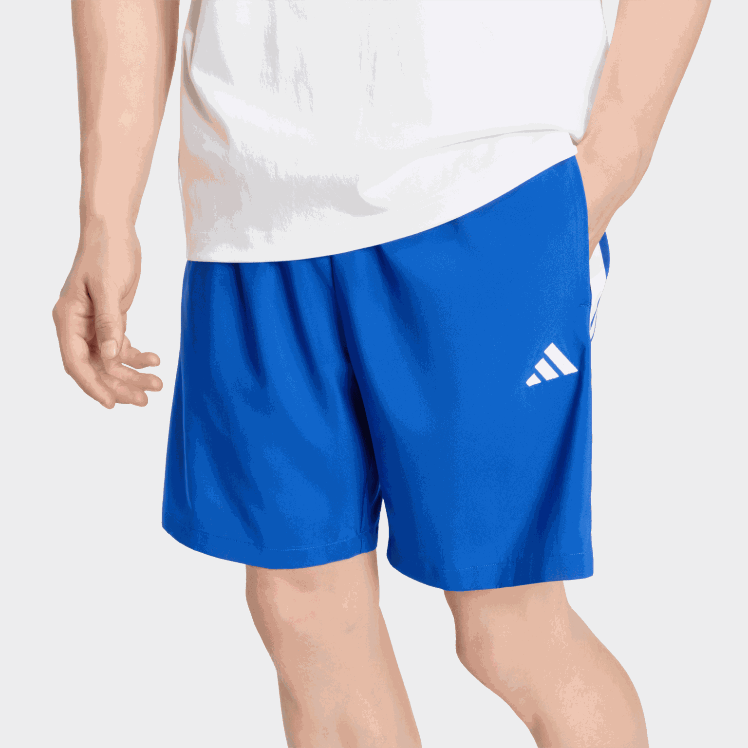 Essentials 3-Stripes Chelsea Lite Woven Shorts, shorts, herre - full image 4