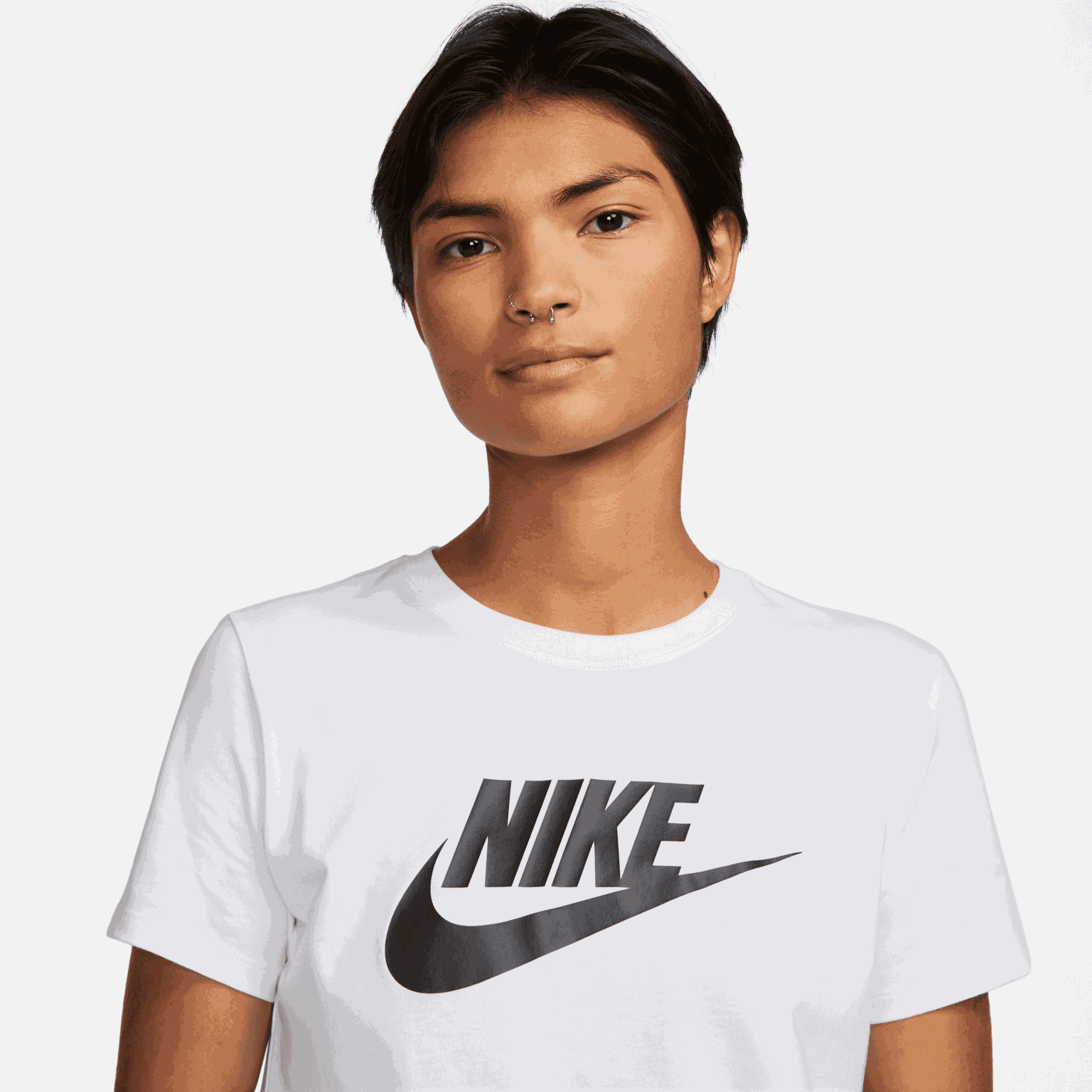 Sportswear Essential Icon Futura Tee, t-skjorte dame - full image 3