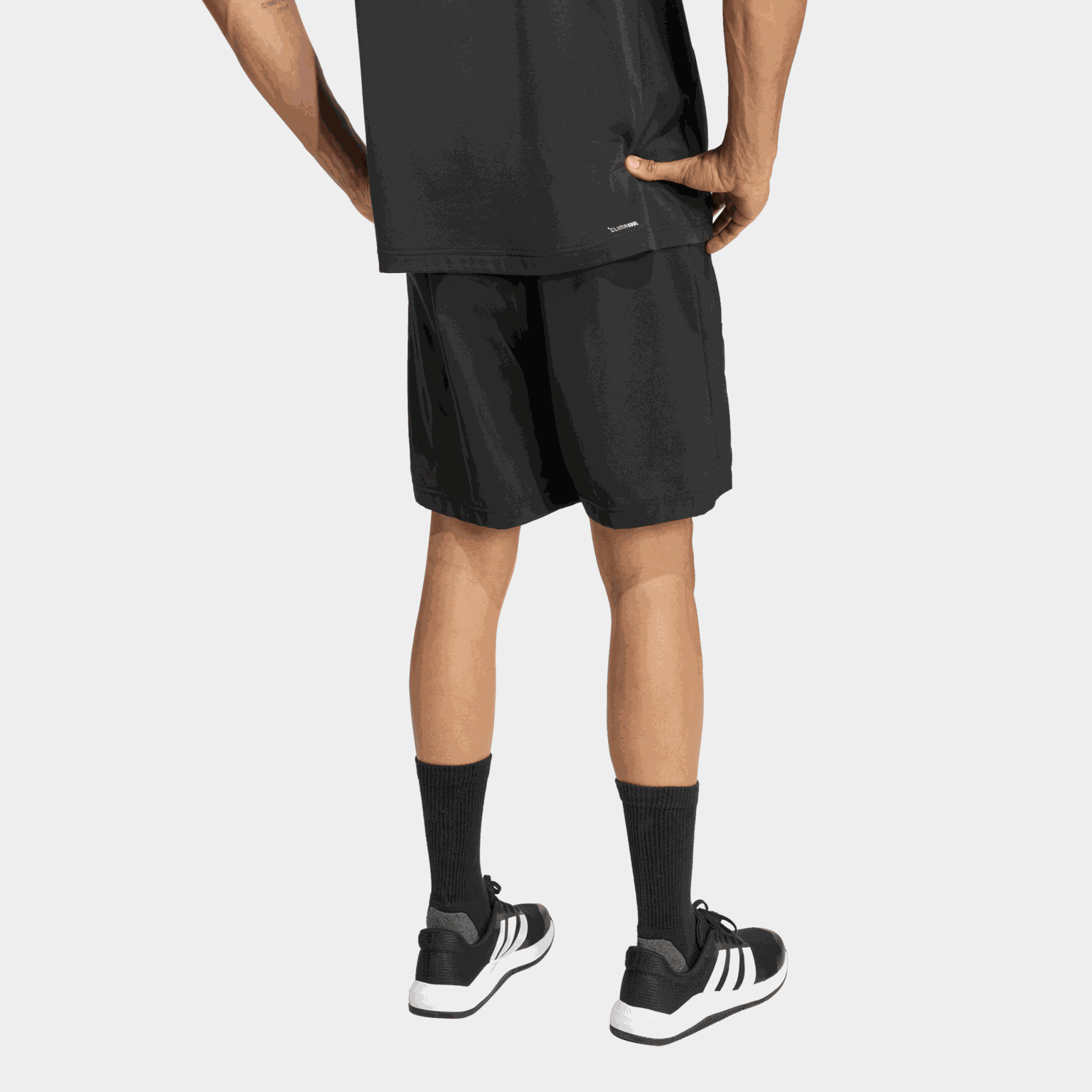 Workout Essentials Base Woven Short, treningsshorts, herre - full image 2