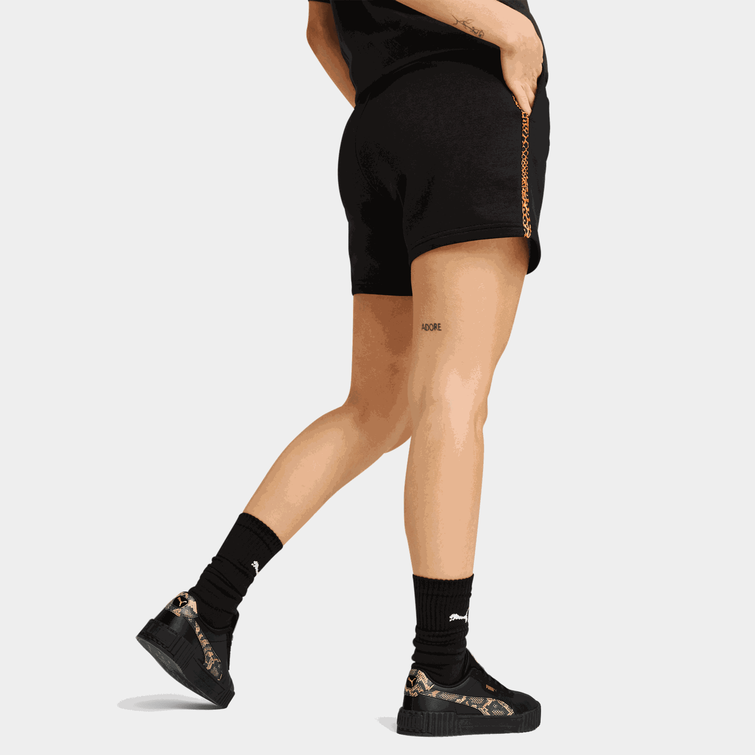 ESS GRAPHIC ANIMAL Shorts 5" TR, fritidsshorts, dame - full image 2