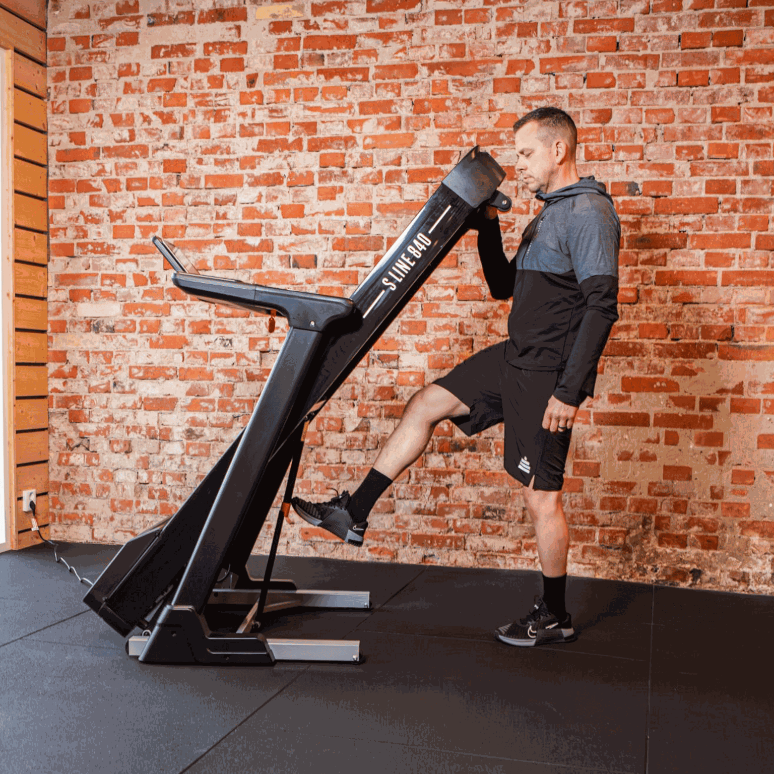 S-Line 840 Treadmill, tredemølle - full image 4