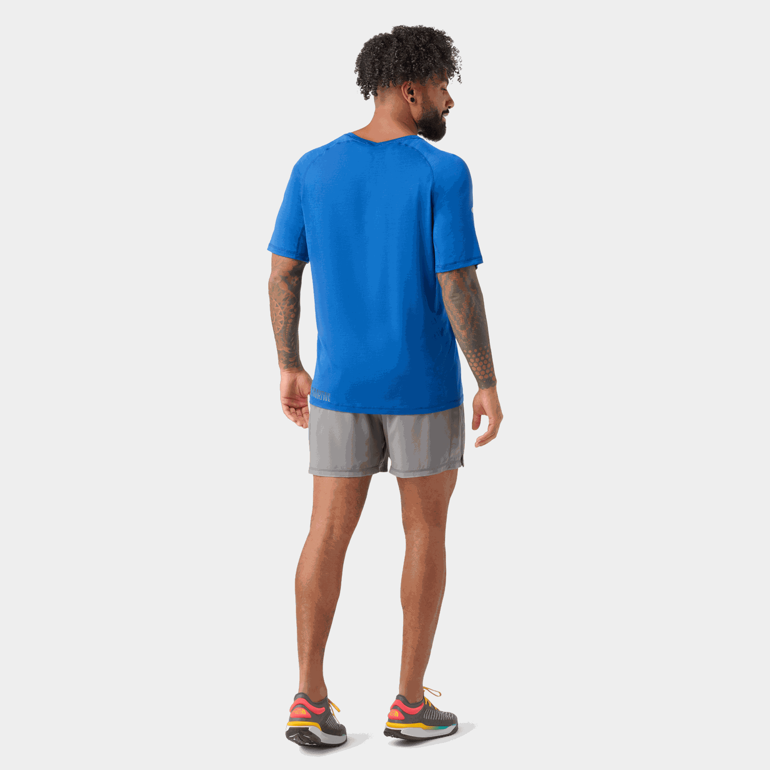 Active Ultralite Graphic Short Sle - full image 2