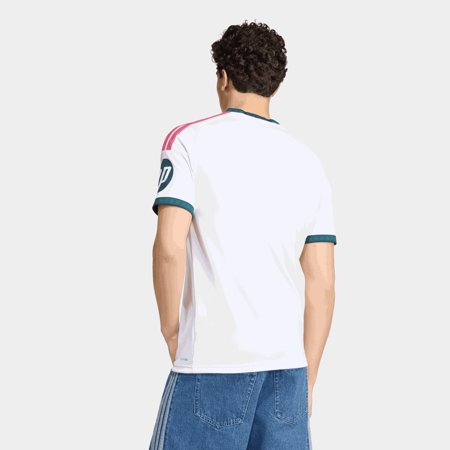 Real Madrid Home Jersey 2026/27, fotballdrakt, herre - full image 2