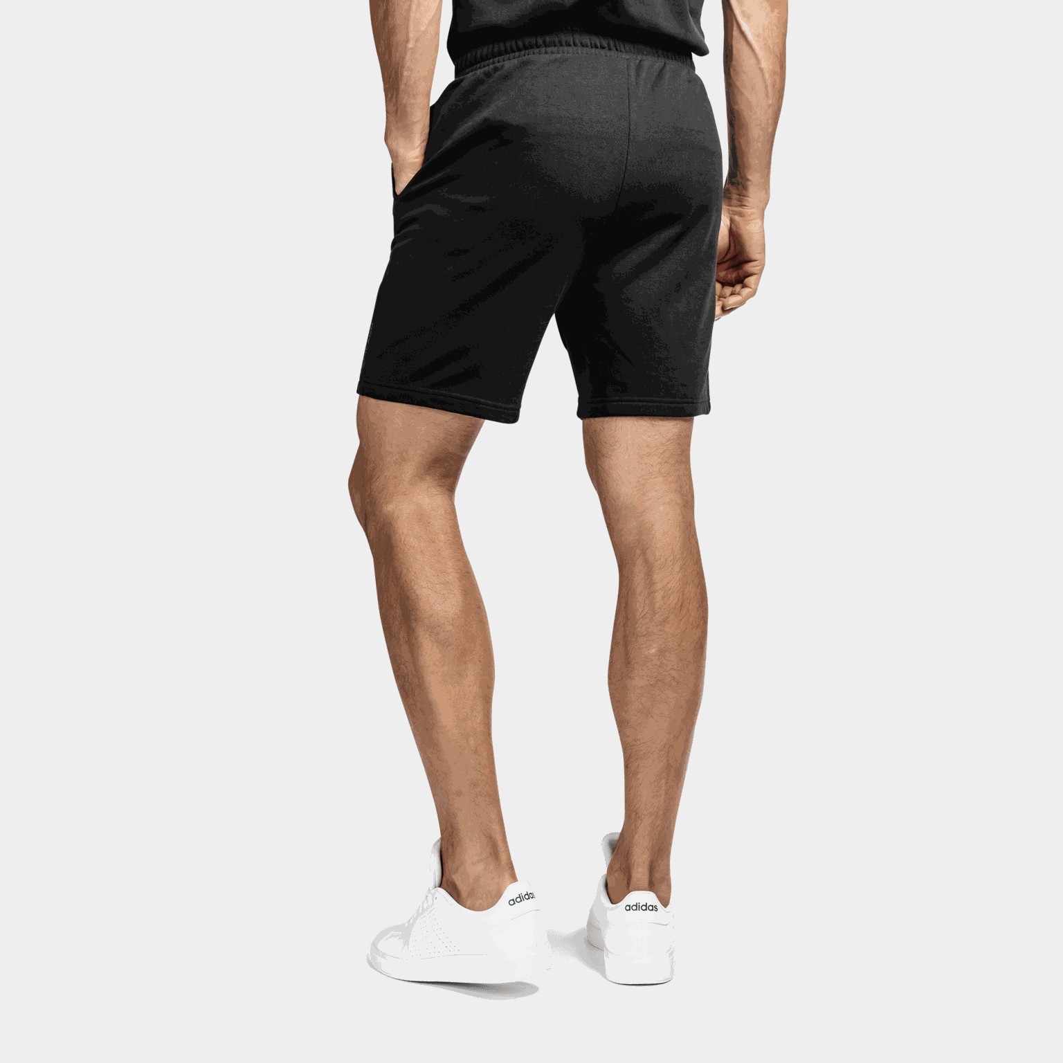 Essential Shorts, herre - full image 2