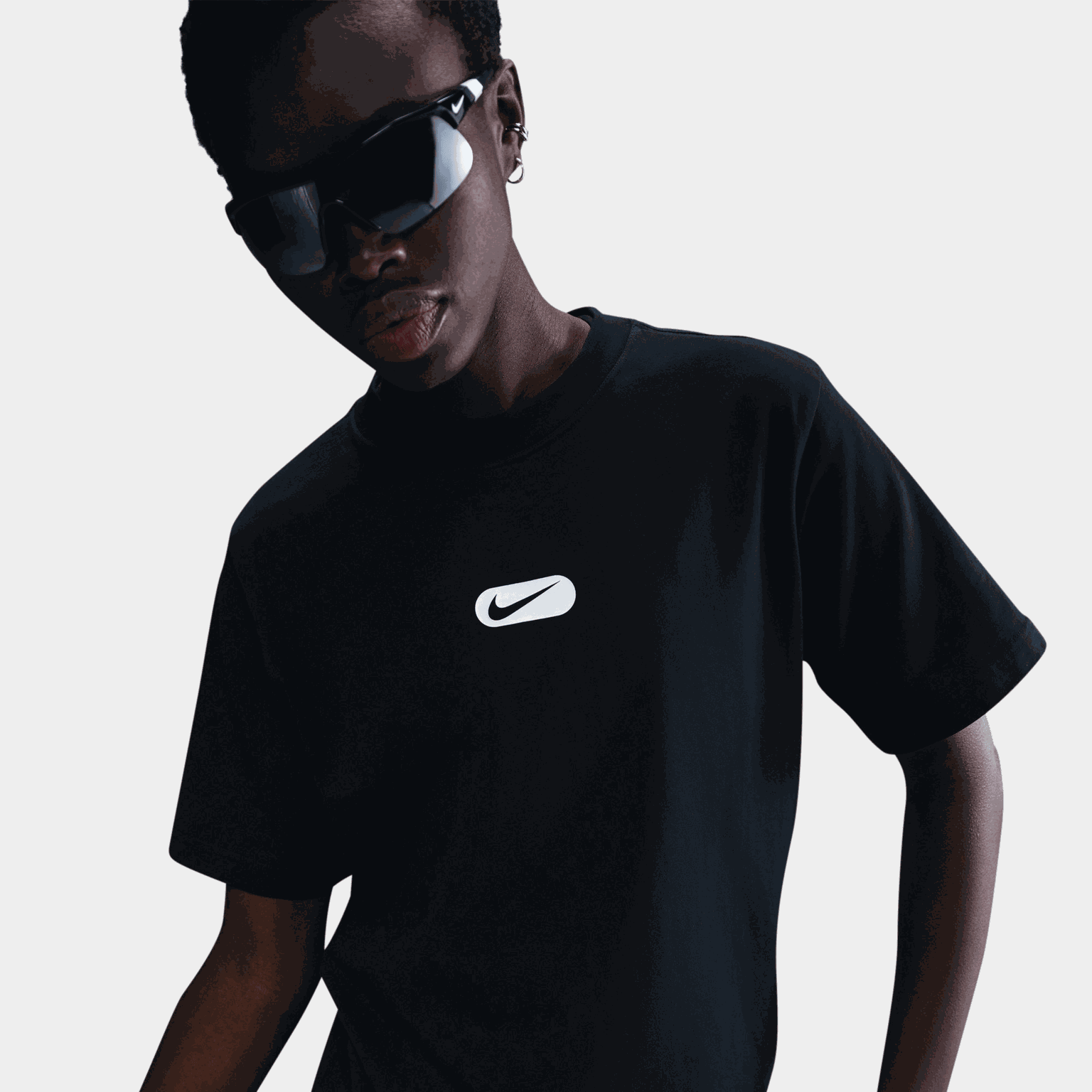 Swoosh Short-Sleeve T-Shirt, t-skjorte, dame - full image 1