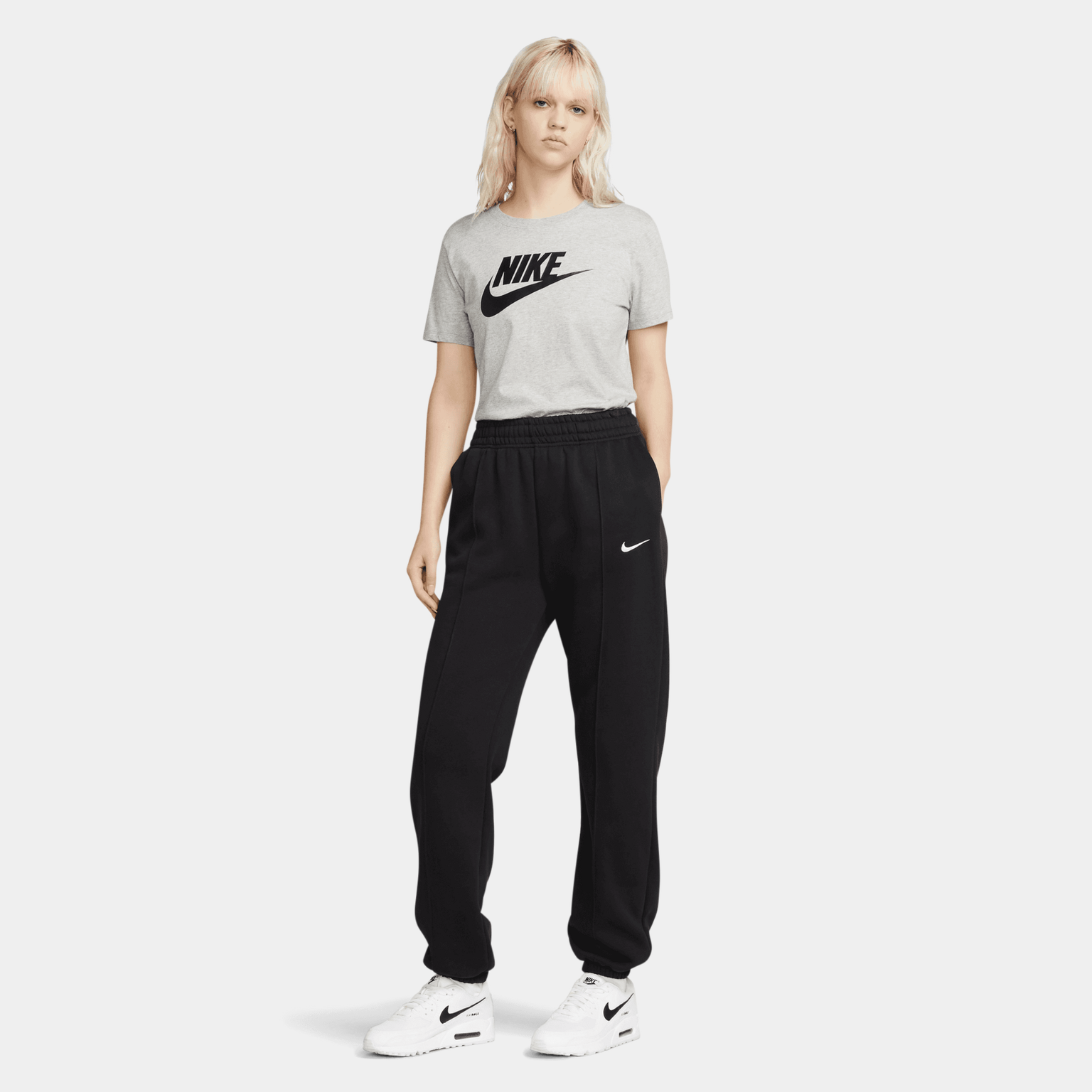 Sportswear Essential Icon Futura Tee, t-skjorte dame - full image 4