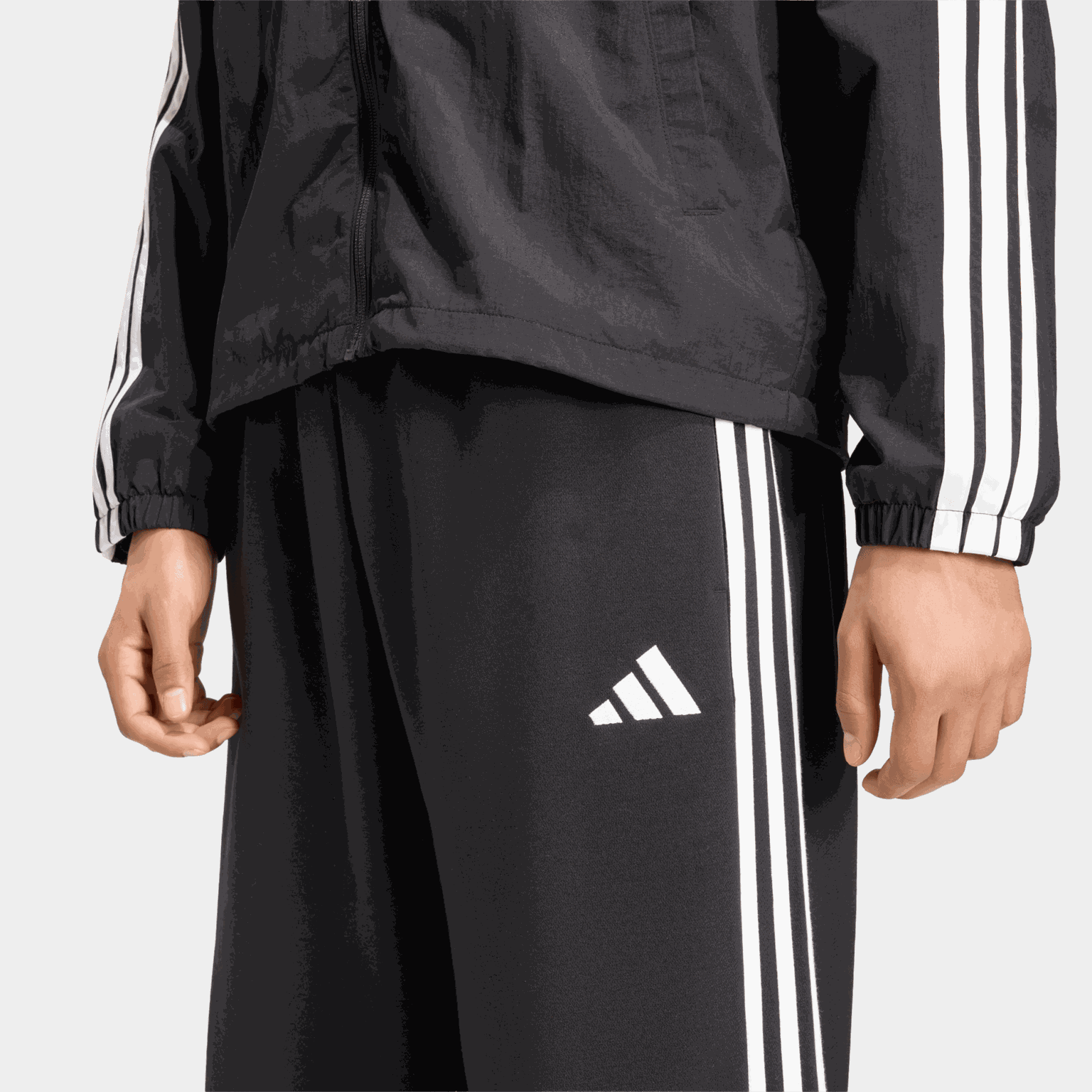 Essentials 3-Stripes Fleece Leg Open Hem Joggers, joggebukse, herre - full image 3
