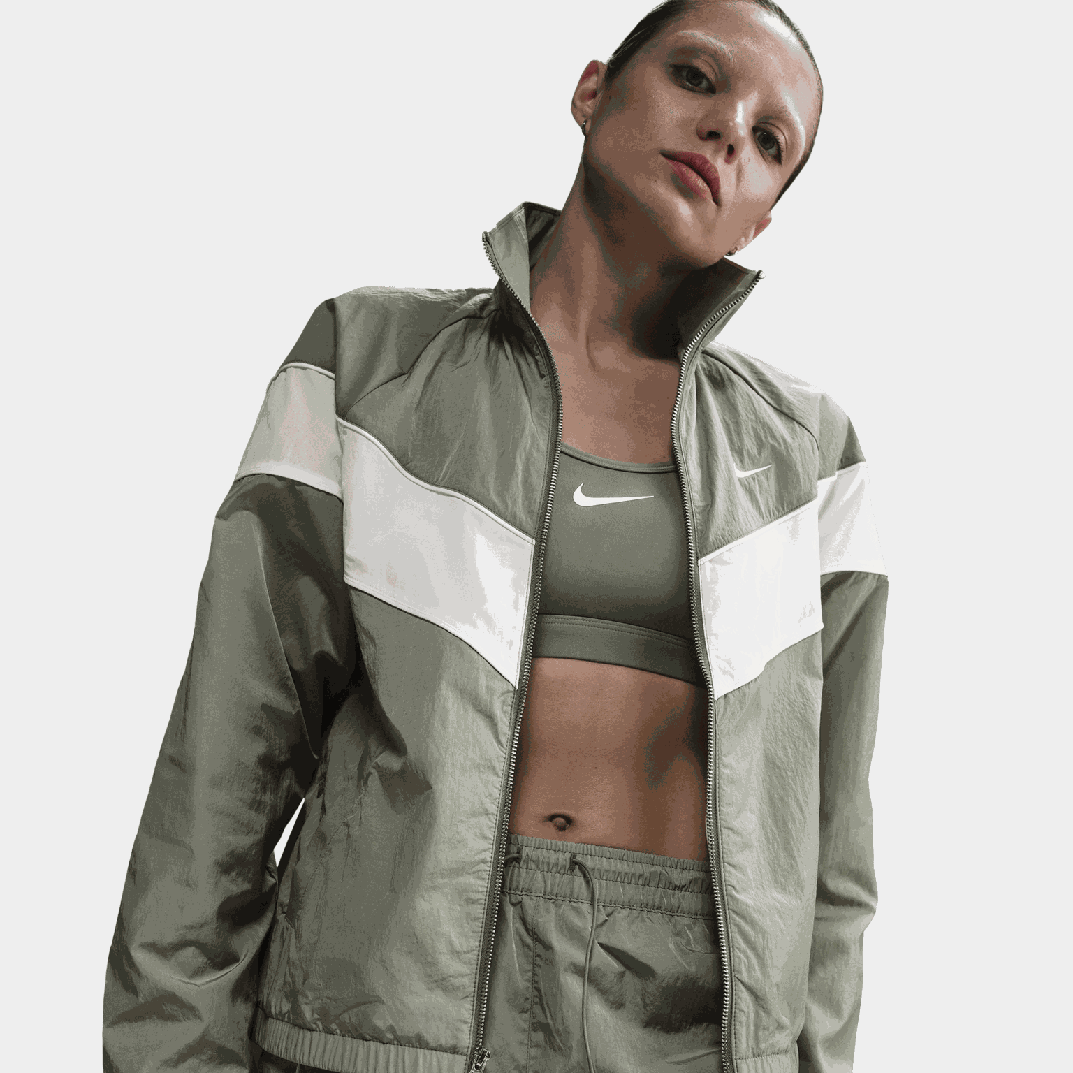 Windrunner Loose UV Woven Full Zip Jacket, jakke, dame - full image 1