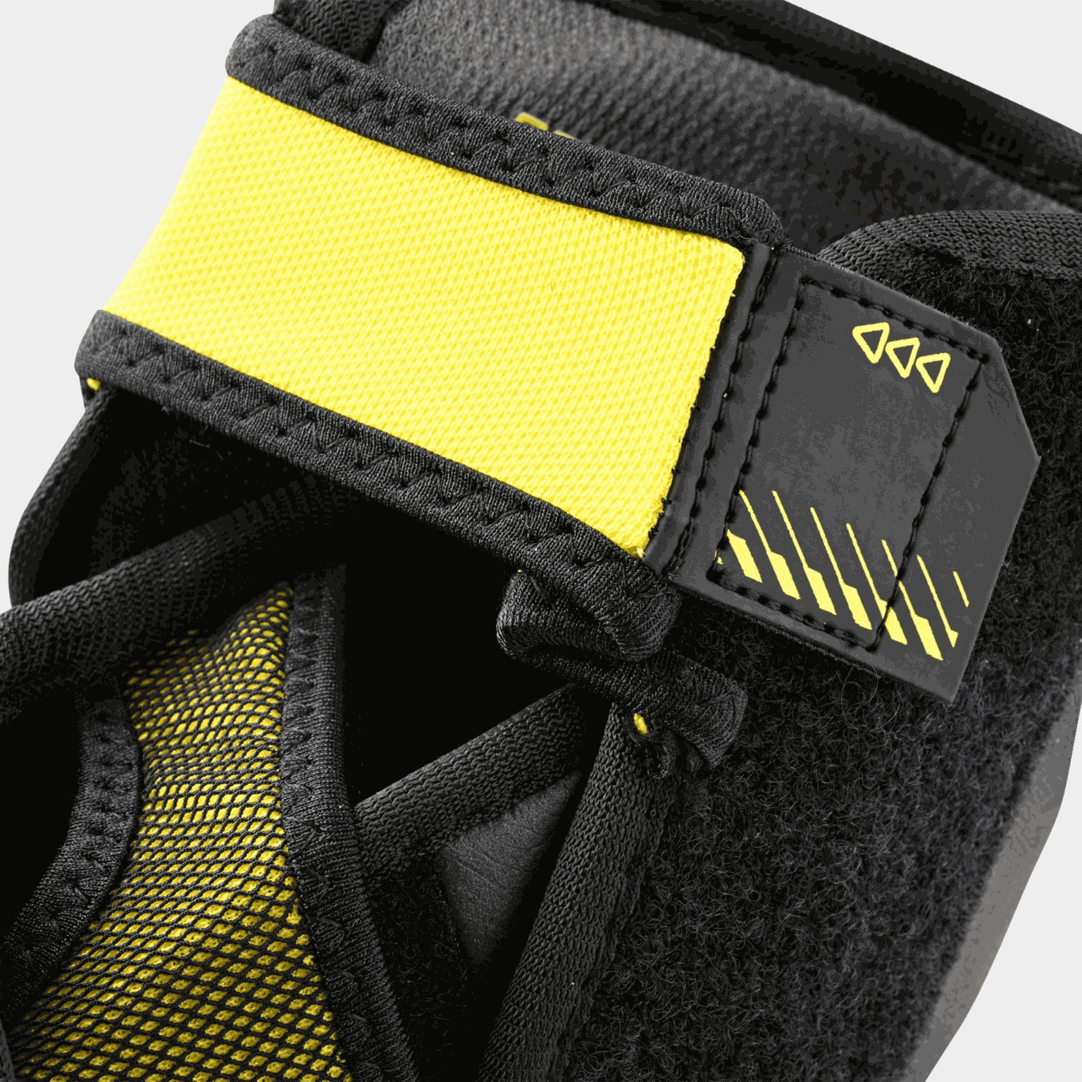 S23 Supreme Mach Elbow Pad 25/26, albuebeskyttelse - full image 3