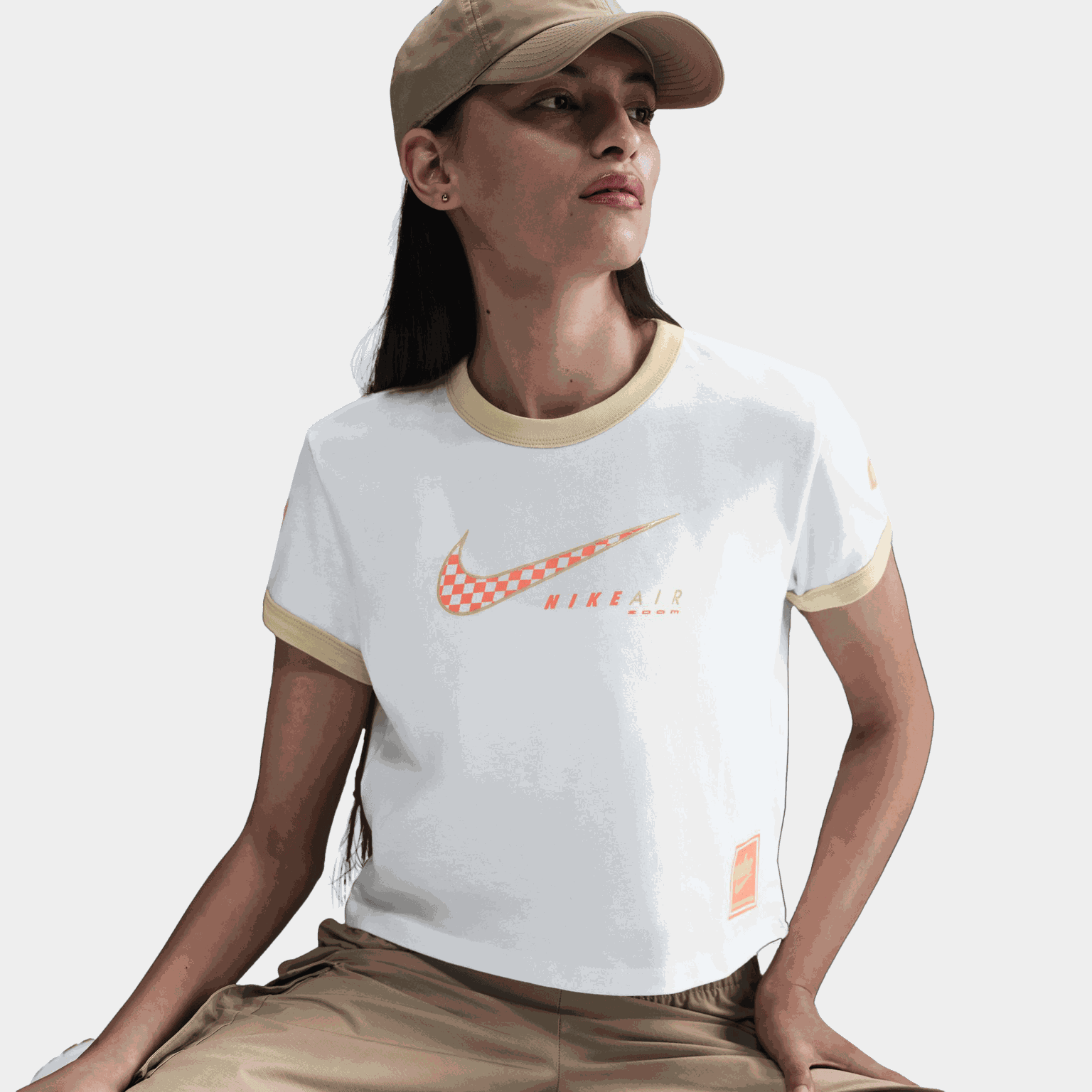 Sportswear Club Short-Sleeve T-Shirt, t-skjorte, dame - full image 2