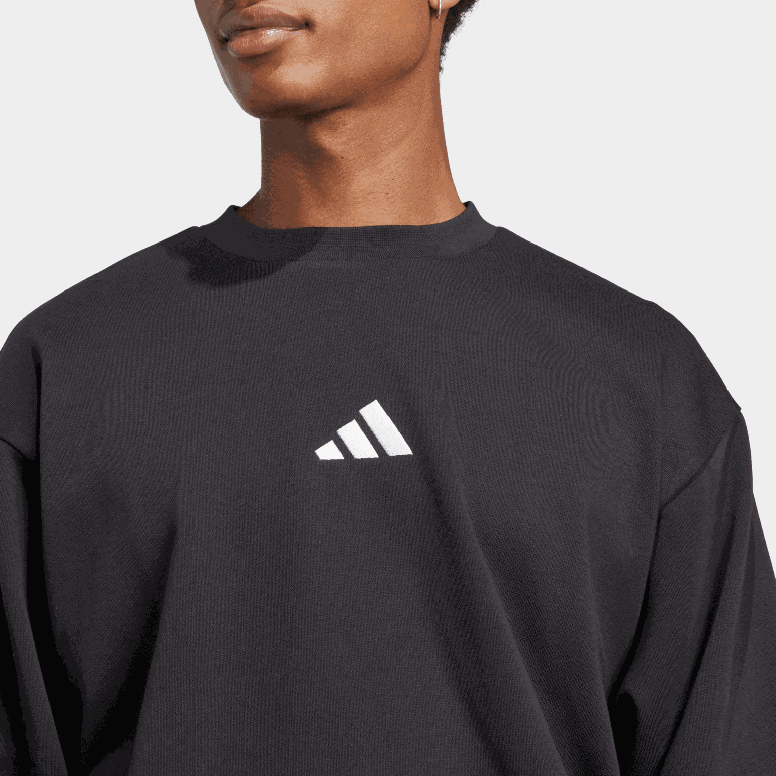 Essentials Feelcozy Fleece Sweatshirt, genser, herre - full image 4