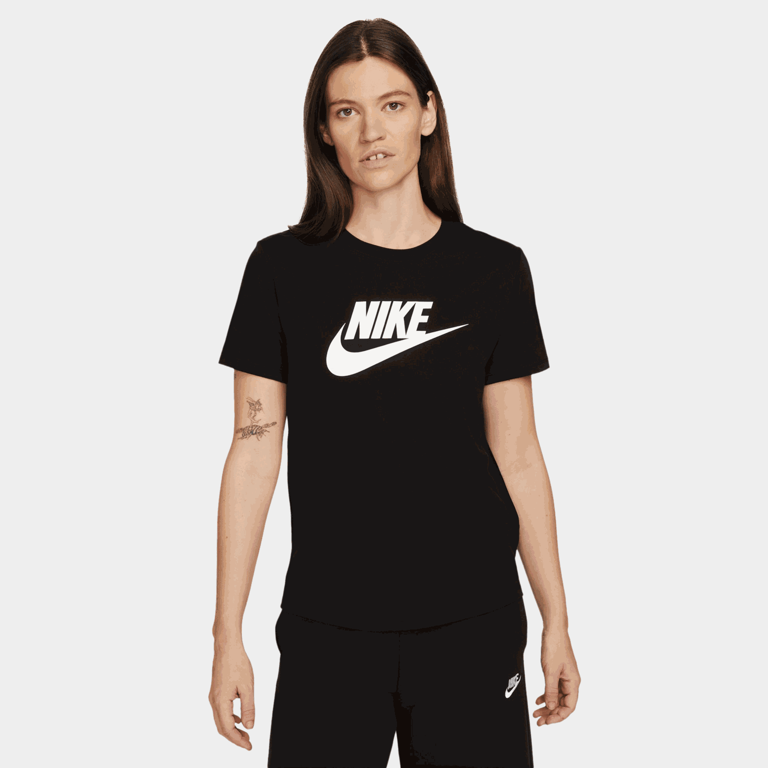 Sportswear Essential Icon Futura Tee, t-skjorte dame - full image 1
