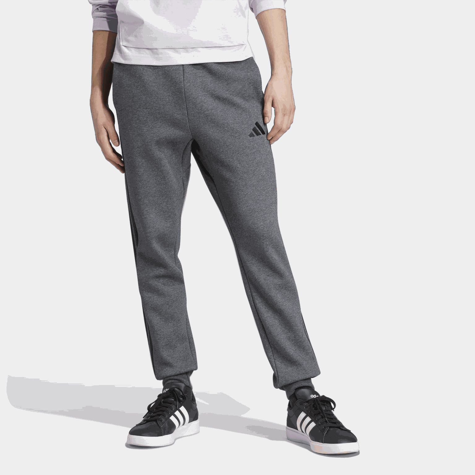 Essentials Fleece Tapered Cuff 3-Stripes, Joggebukse, herre - full image 1