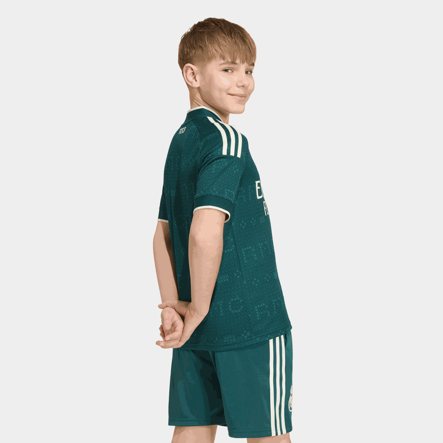 Real Madrid Away Jersey 2026/27, fotballdrakt, junior - full image 2