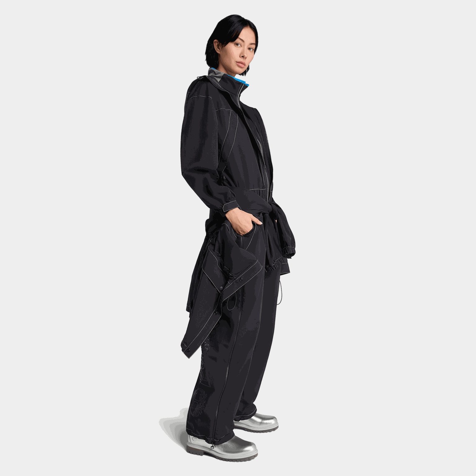 Veneda Suit - full image 1