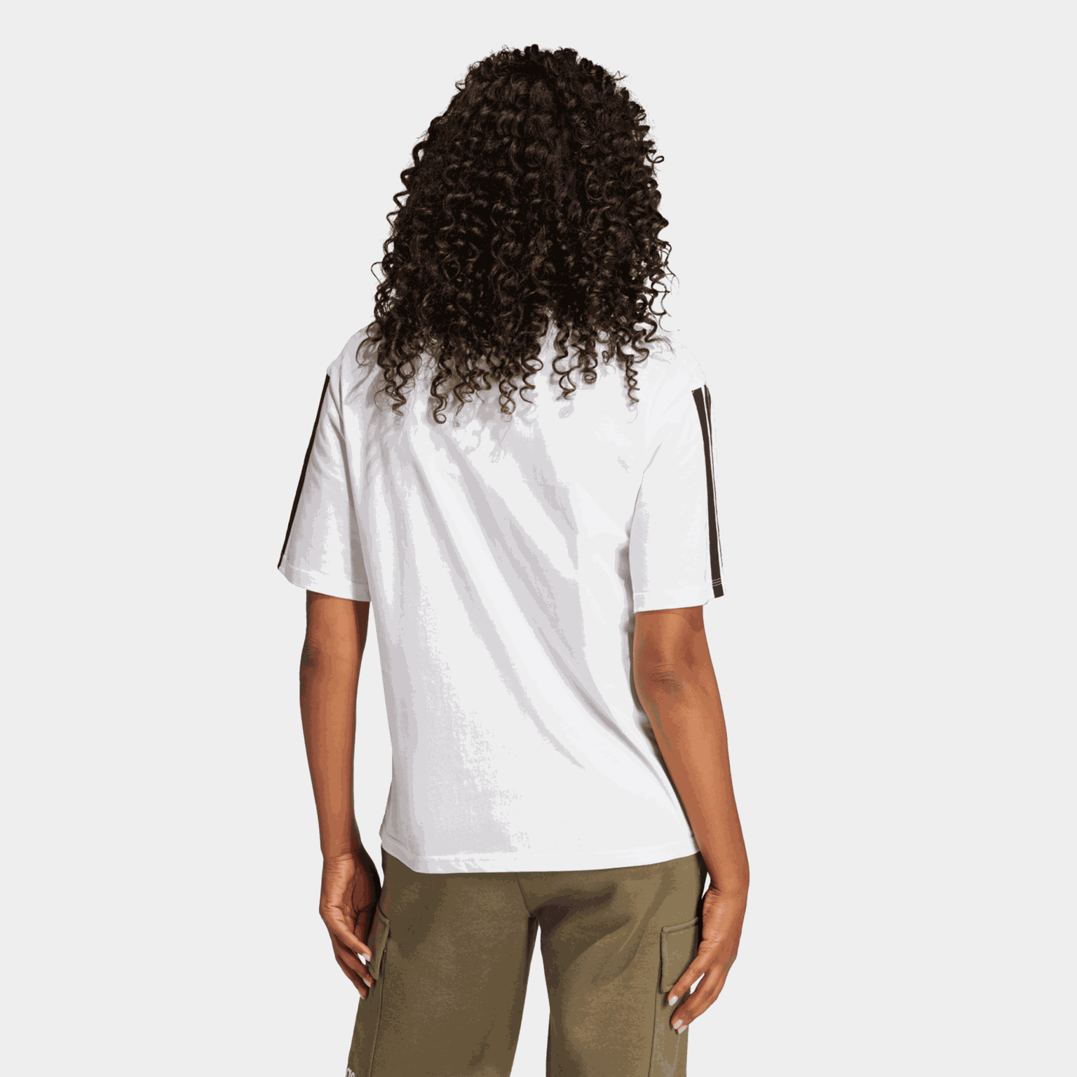 Essentials 3-Stripes Boyfriend T-Shirt, t-skjorte, dame - full image 3
