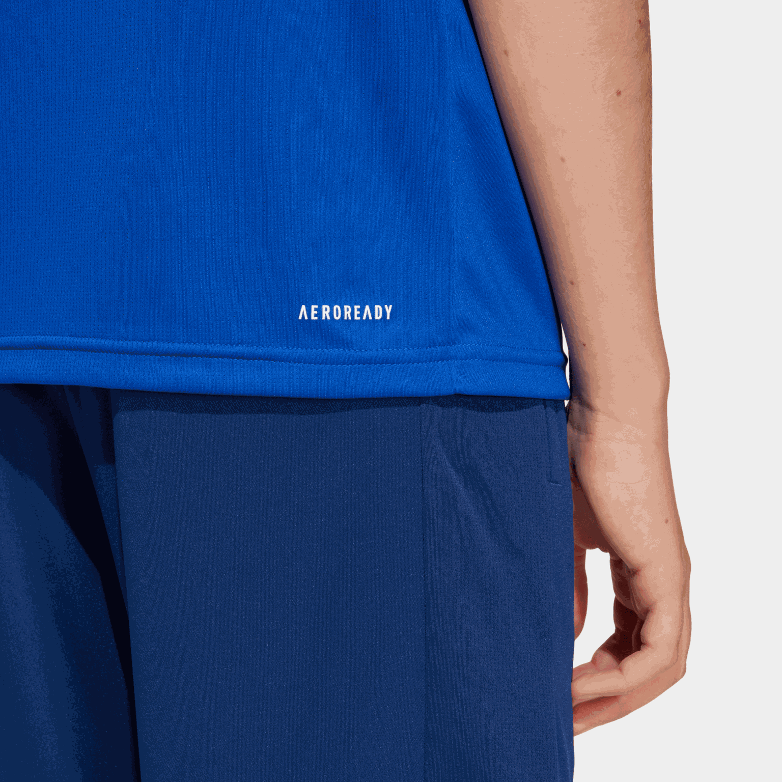 Train Essentials Logo Regular Fit T-Shirt, t-skjorte - full image 4